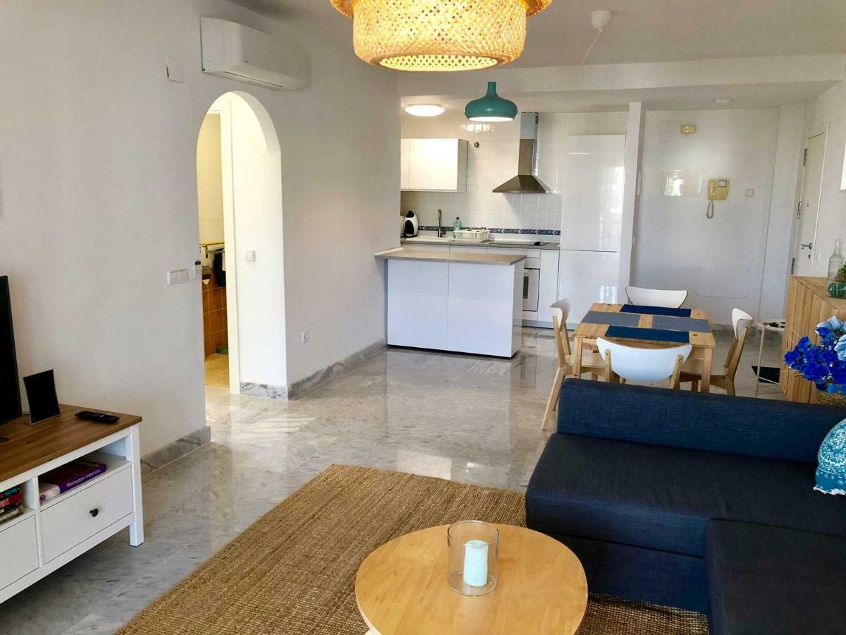 Bright Apartment 300M From The Beach Sitio de Calahonda Exterior photo